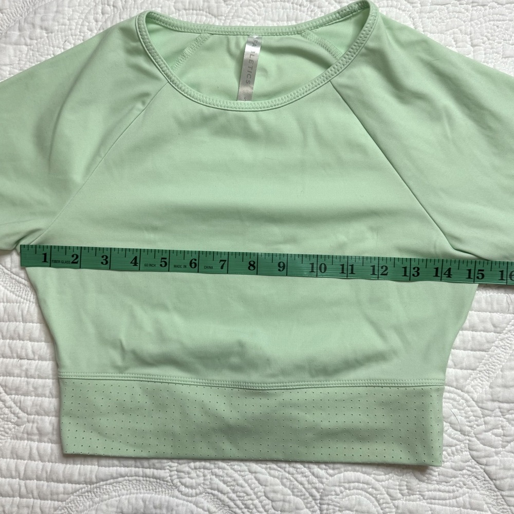 Fabletics Set Shorts - Top Size Small - image 4